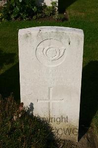 Dozinghem Military Cemetery - White, James